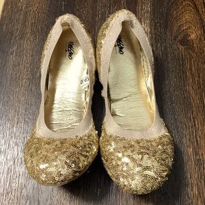 Gold Sequin Flats!